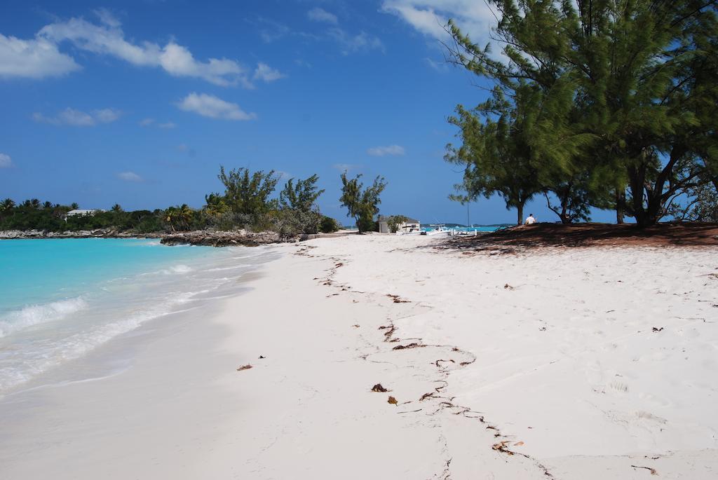 Augusta Bay Bahamas, Exuma Hotel George Town Buitenkant foto