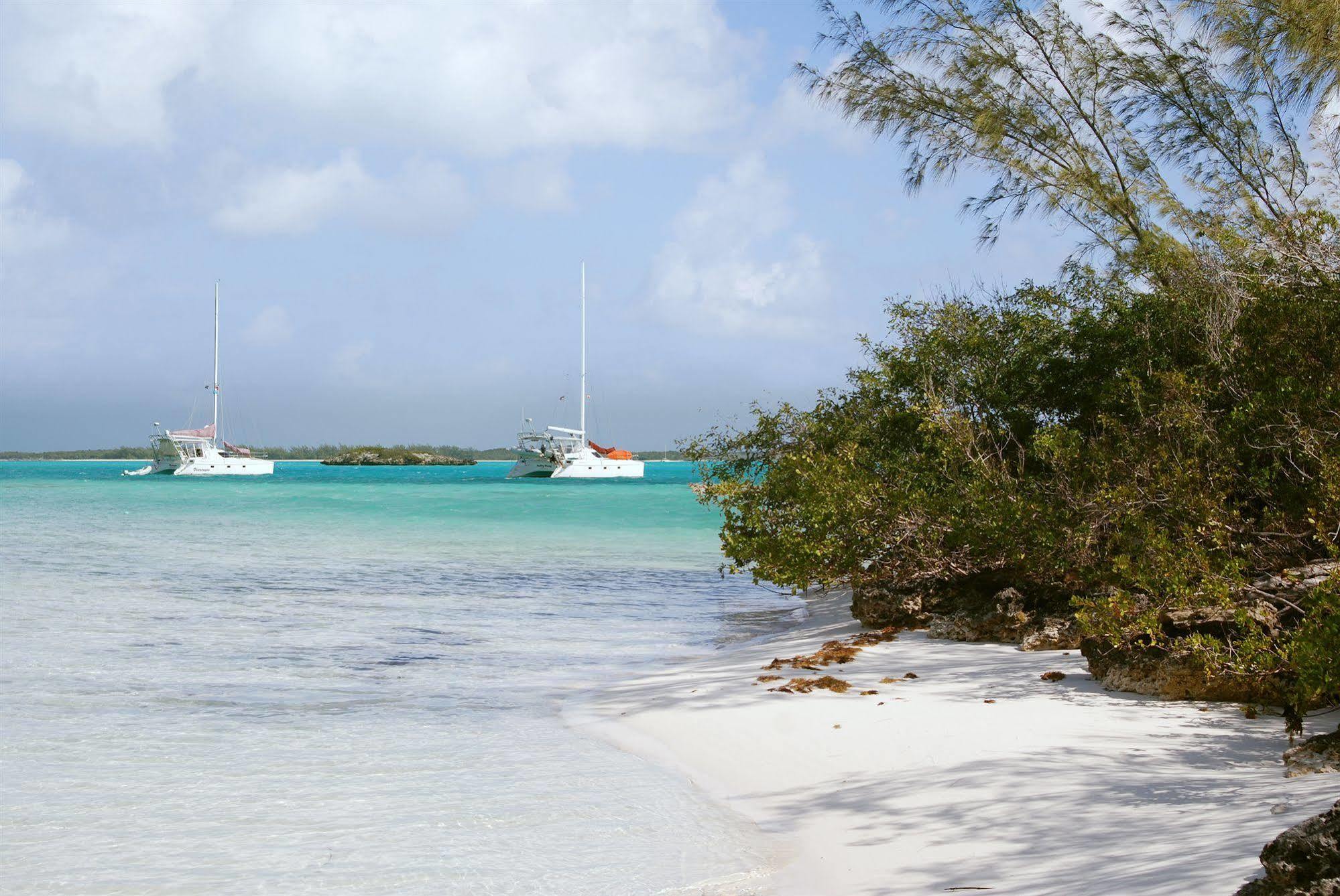 Augusta Bay Bahamas, Exuma Hotel George Town Buitenkant foto